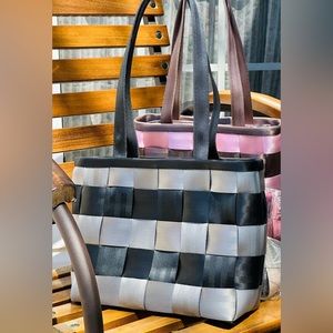 Harvey’s Rugby Large tote Black & Silver
